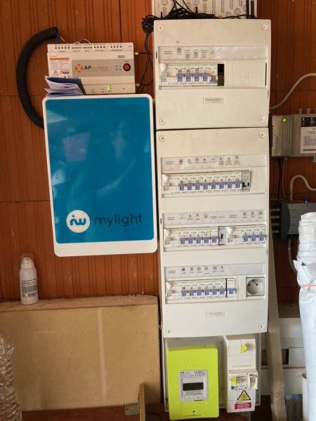 Batterie virtuelle MYLIGHT à Saint-Vallier-de-Thiey, une installation réalisée par le Groupe Solaireau