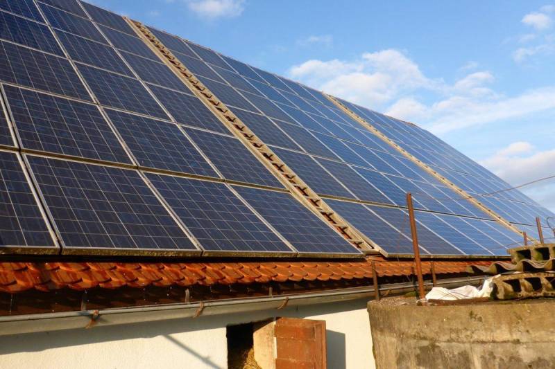 Exploitation de bâtiment agricole avec des panneaux solaires avec Groupe Solaireau dans le département du Vaucluse 84.