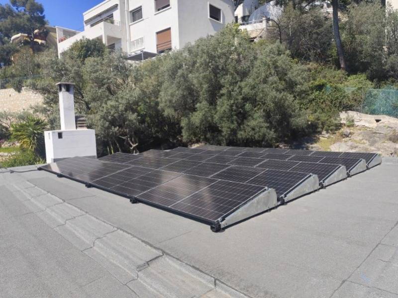 Installation de 20 panneaux solaires et d'une batterie virtuelle à Toulon dans le département du Var 83.